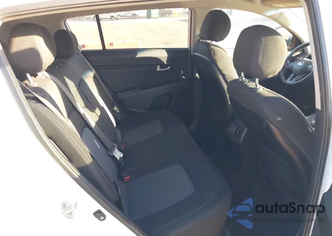 2015 Kia Sportage Lx z USA, uszkodzony, nr VIN KNDPBCAC9F7766084